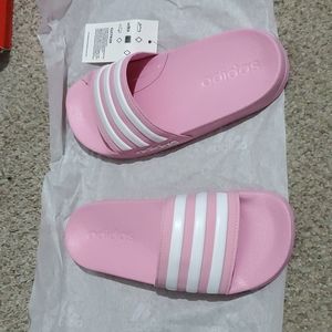 Youth Girls pink Adidas Sandals